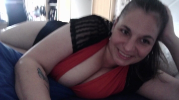 HornyMilfLeah 08-07-2021 Pretty 